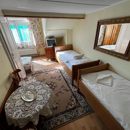 Talizman Etterem Panzio Hotel Miskolc Bagian luar foto