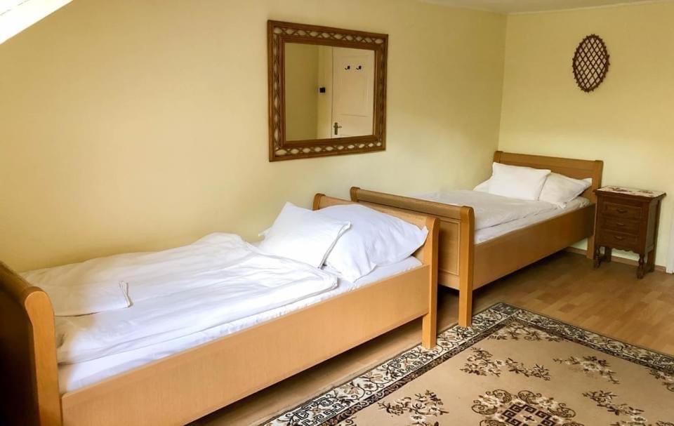 Talizman Etterem Panzio Hotel Miskolc Bagian luar foto